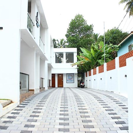 Wavealokam Beach Retreat Varkala Exterior photo